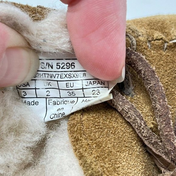 UGG Dakota Slip On Shearling Moccasin Chestnut Slippers Unisex Big Kids Size 3 - Picture 8 of 11